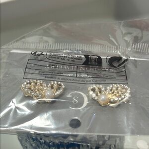 Elegant Gold and Pearl Earrings